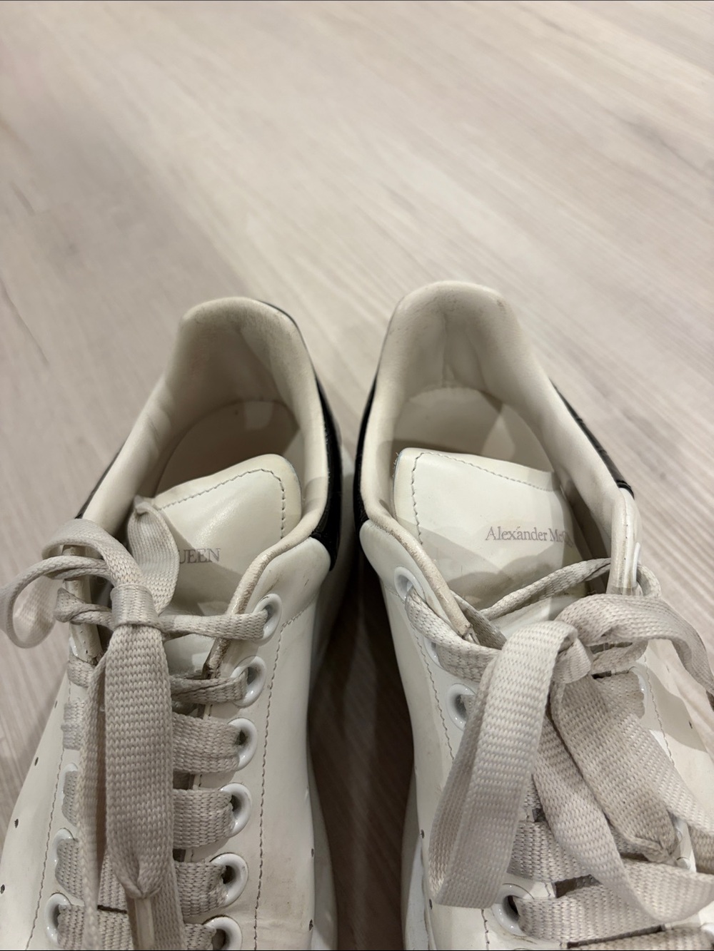 Alexander McQueen women’s shoes - Picture 7 of 7